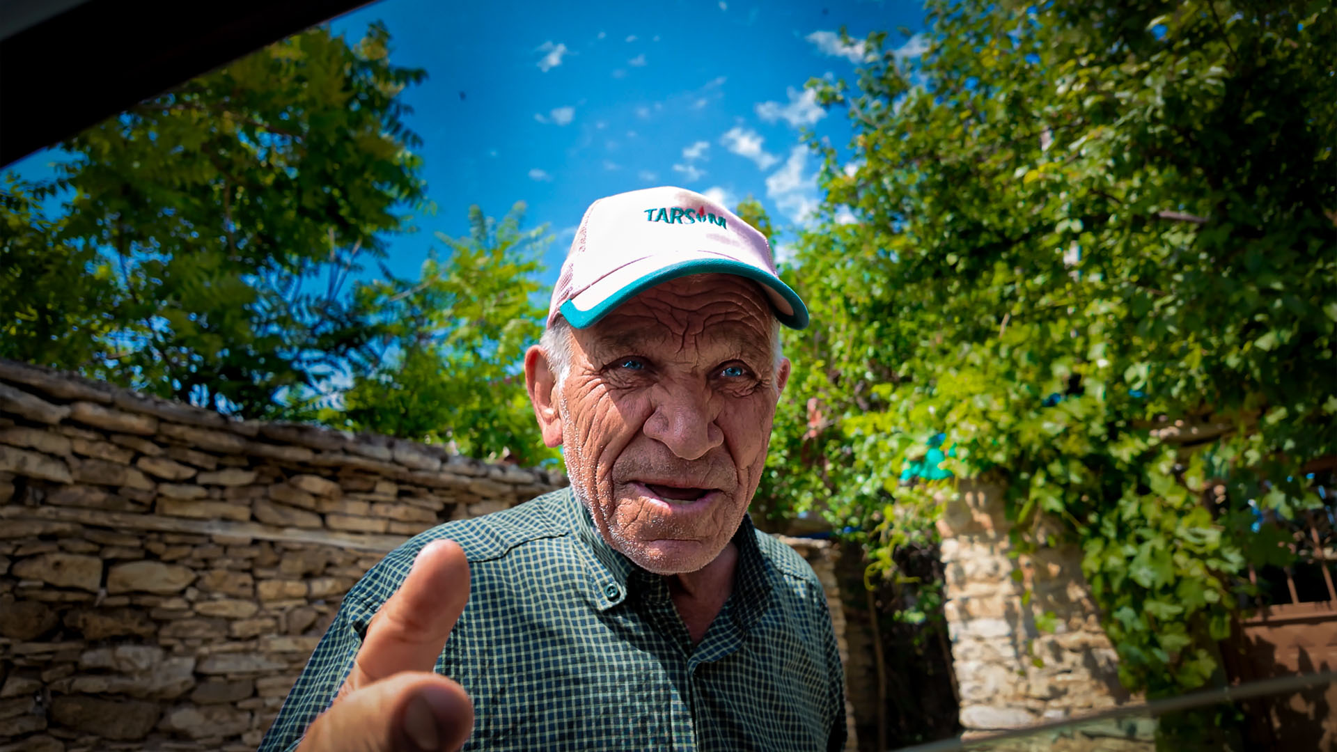 Kayar Galeri Görsel